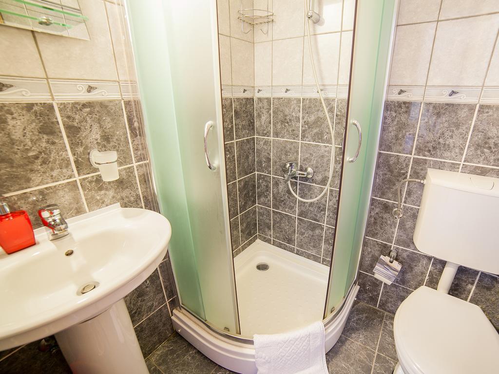 Apartments Viktorija Petrovac Chambre photo
